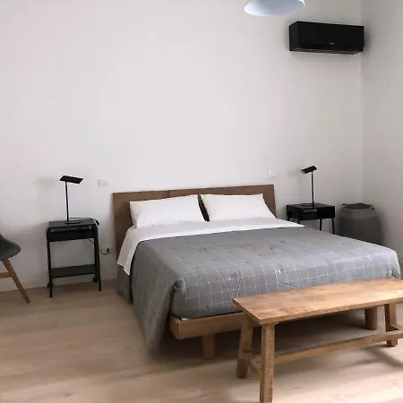 Whiterooms 4* Τσεζένα
